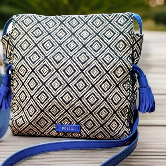 Fossil Rayna Drawstring Crossbody - Picture 7 of 9
